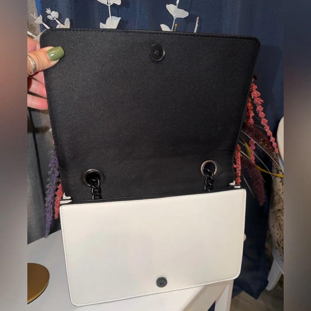 ALDO Greenwood White Quilted Shoulder Bag/Crossbody Bag - Picture 13 of 16